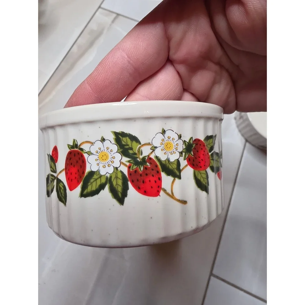 Sheffield Strawberries n Cream Stoneware Ramekin Souffle Dish Set of 3 Japan H3